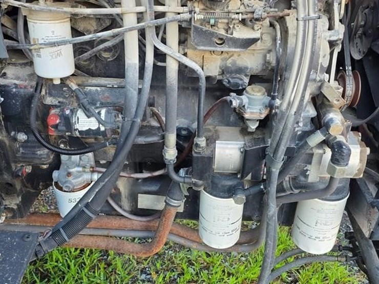 case-ih-jx100u-image-39