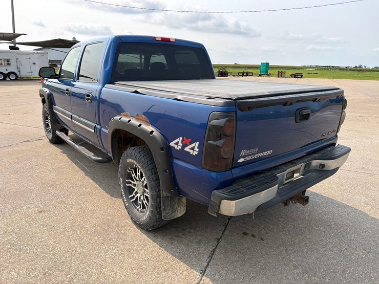 2004-chevrolet-silverado-1500-image-6