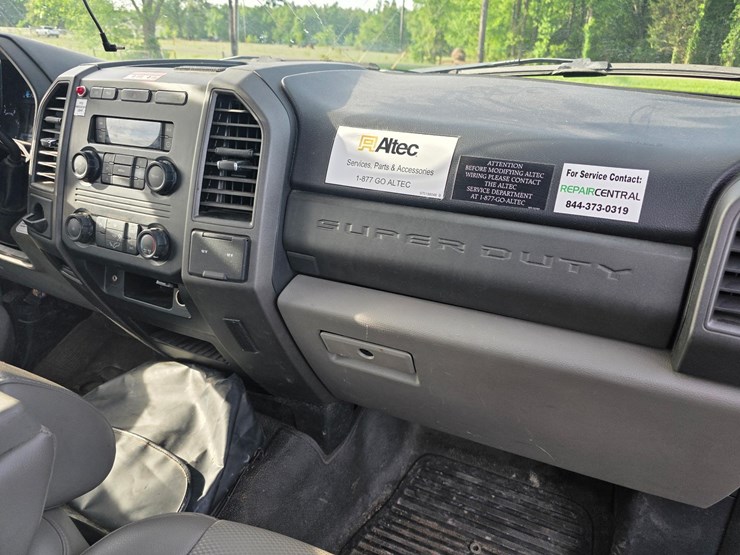 ford-f550-image-24
