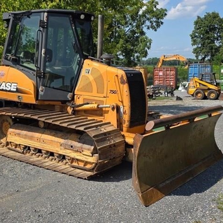 CASE 750L