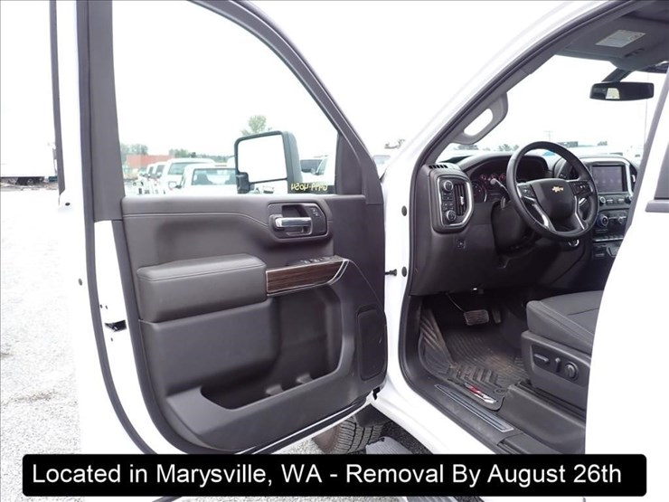 2023-chevrolet-2500-image-7