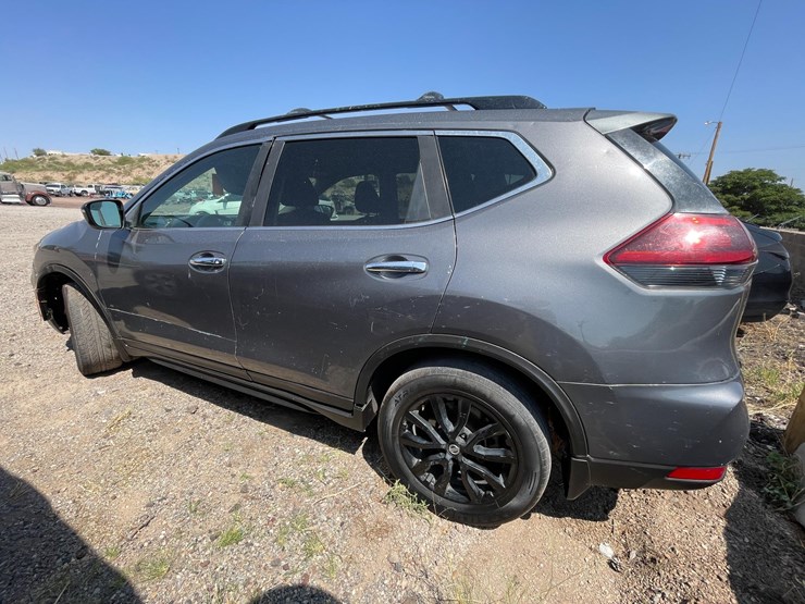 2018-nissan-rogue-image-111