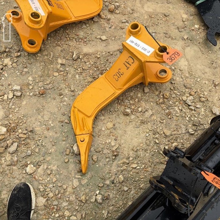 CATERPILLAR 303
