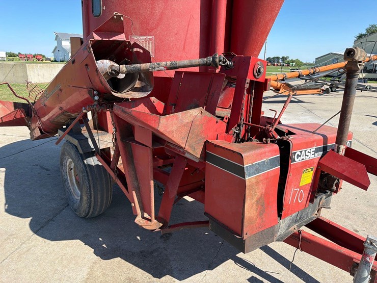 case-ih-1250-image-19