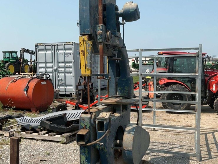 36”-northfield-foundry-&-machine-bandsaw-image-4