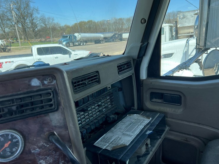 international-9200i-image-26