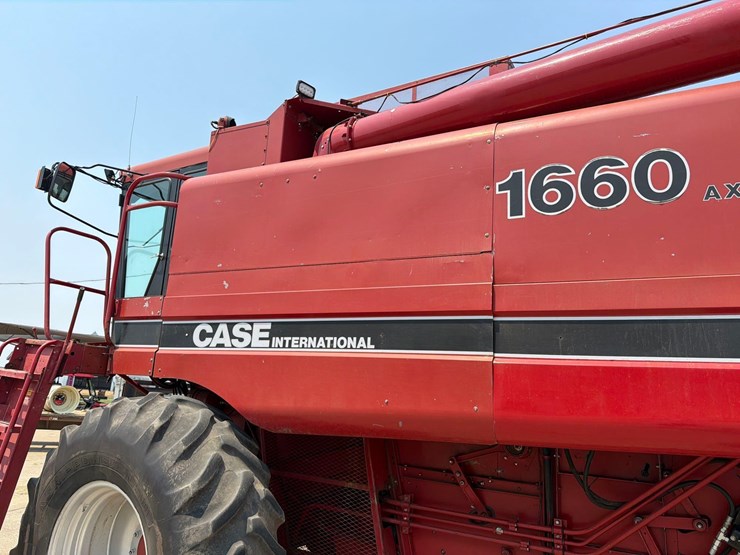 1989-case-ih-1660-image-11