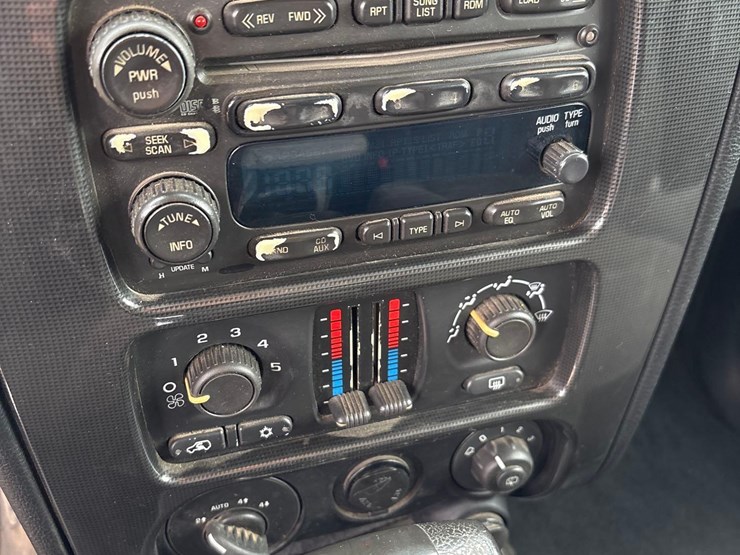 2006-gmc-envoy-image-43