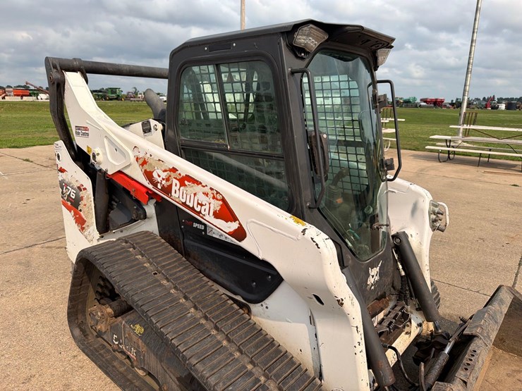 2021-bobcat-t76-image-17