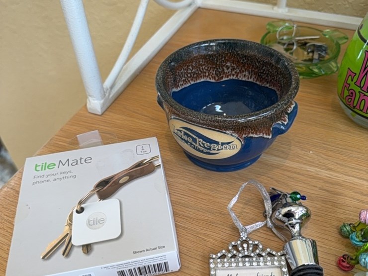 fun-knickknacks,-wind-bottle-openers,--miscellaneous,-see-photos-image-12