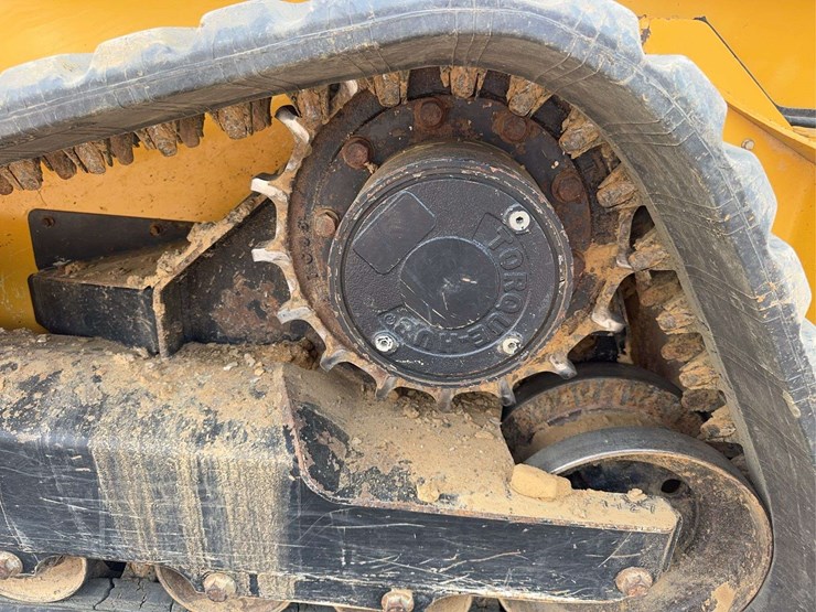 2018-deere-333g-image-25