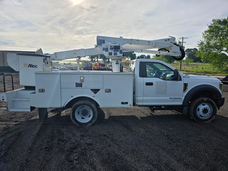 ford-f550-image-26