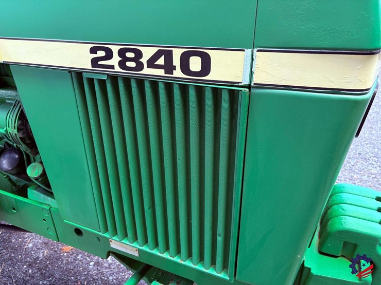 john-deere-2840-image-27