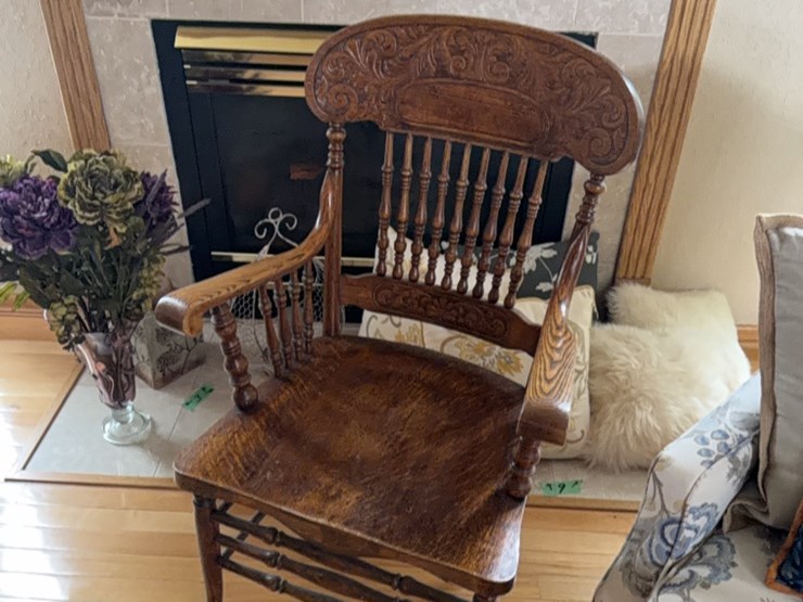 antique-oak-sitting-chair,-excellent-condition-image-4