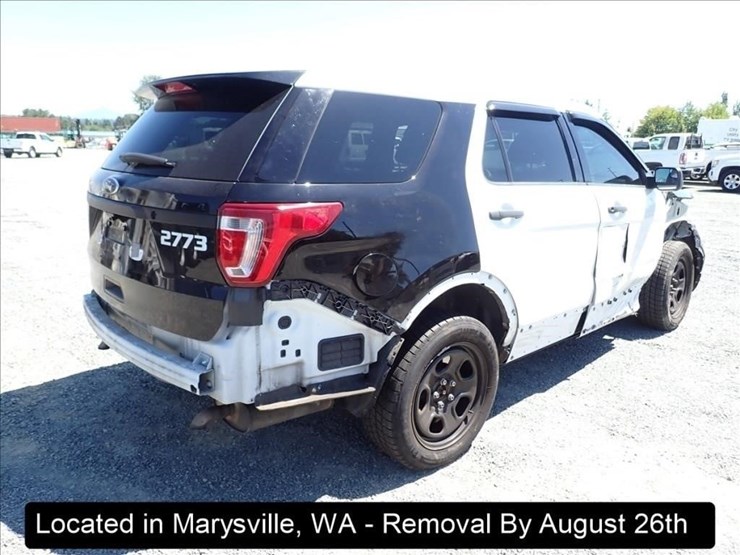 2017-ford-explorer-image-10