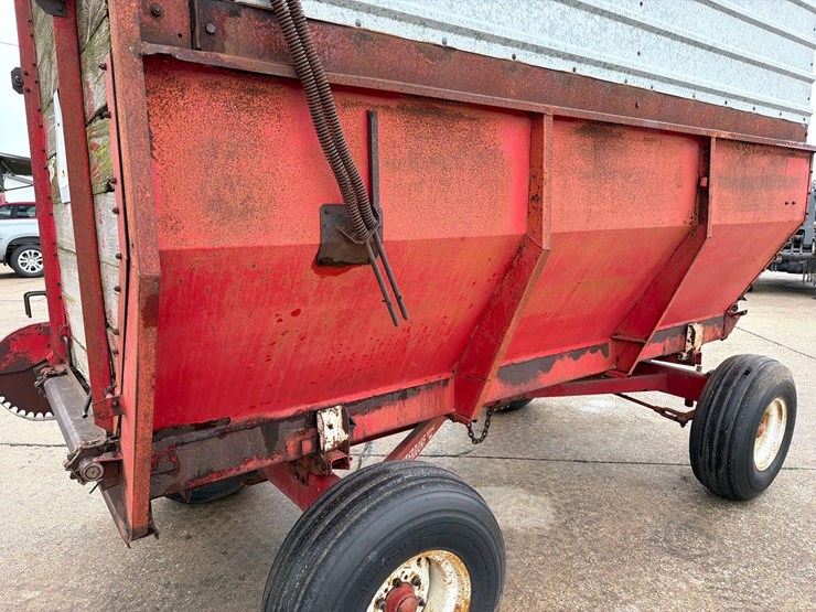 roda-12ft-rear-unload-metal-silage-wagon-image-11
