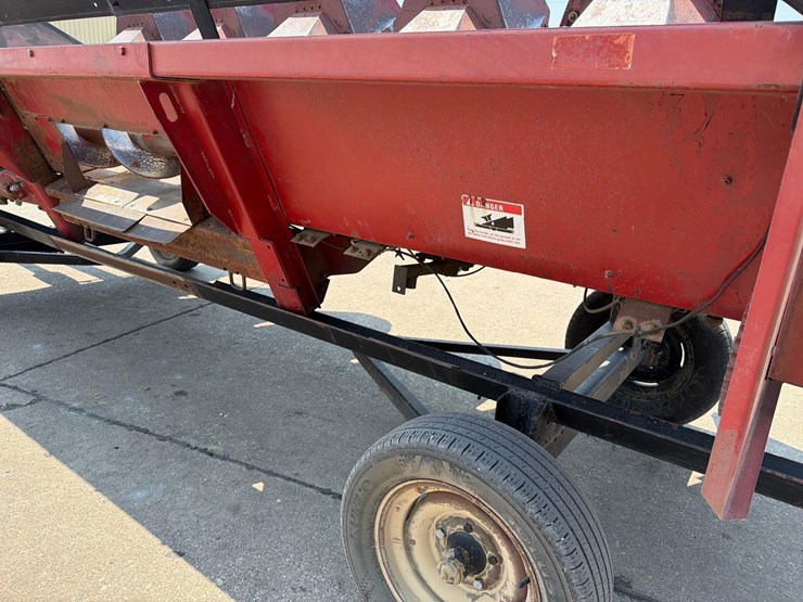 case-ih-1063-image-17