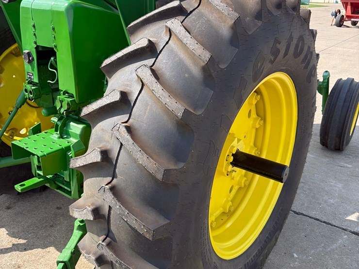 john-deere-4020-image-12