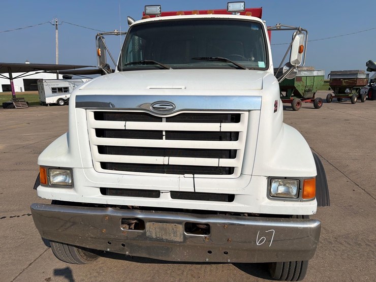 2000-cat-c7-image-16