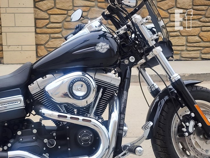 2013-harley-davidson-fat-bob-image-8