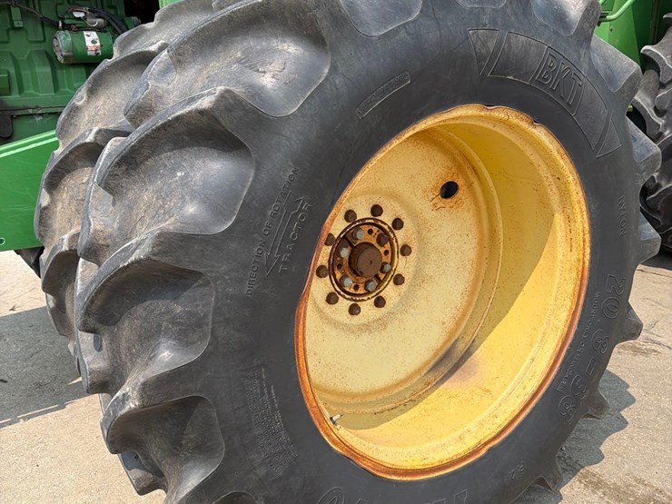 john-deere-8560-image-23