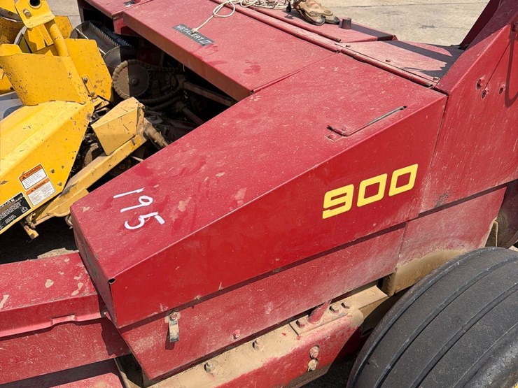 new-holland-900-image-27