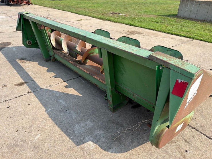 john-deere-444-image-12