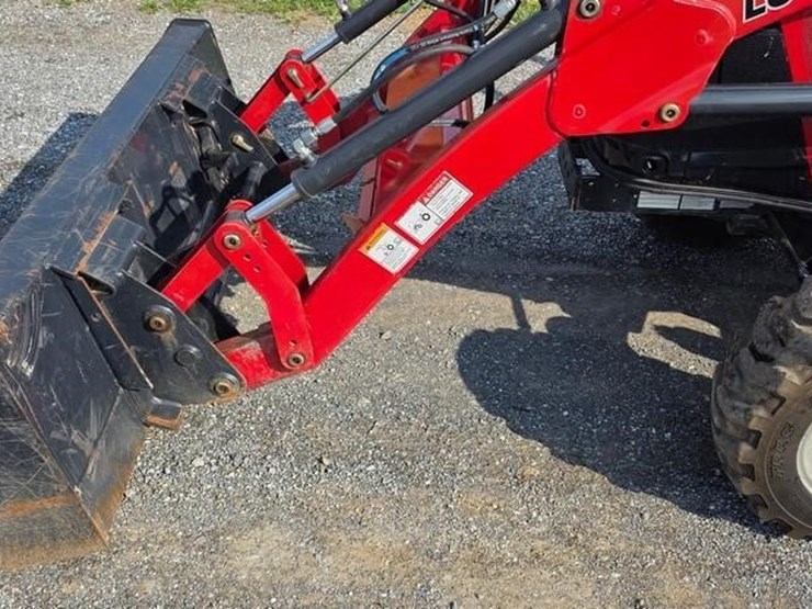 case-ih-farmall-35c-image-8
