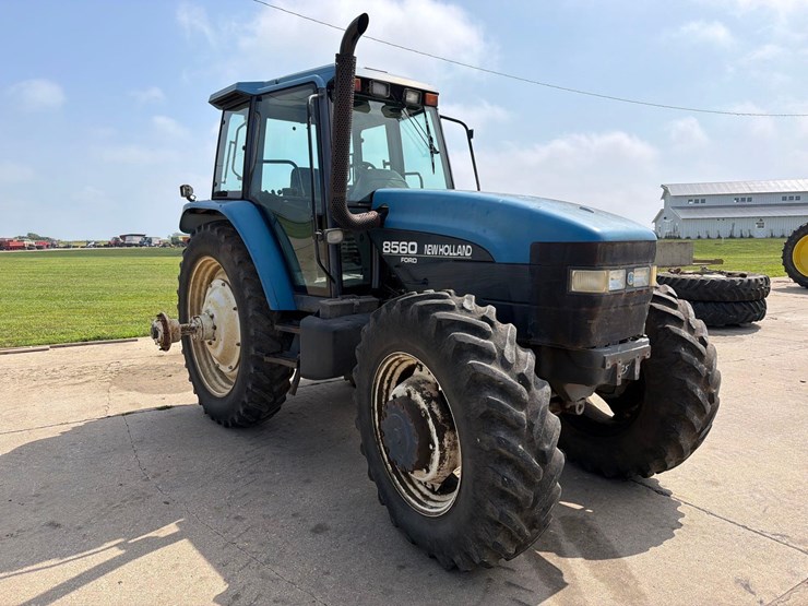 new-holland-8560-image-4