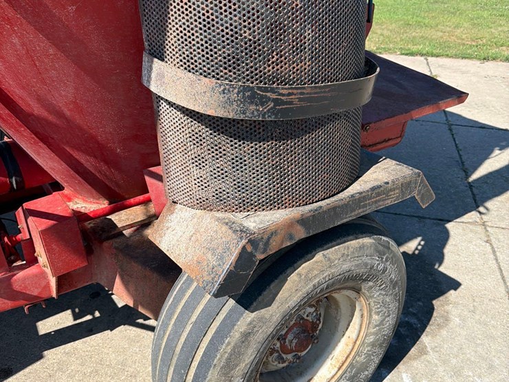 case-ih-1250-image-24