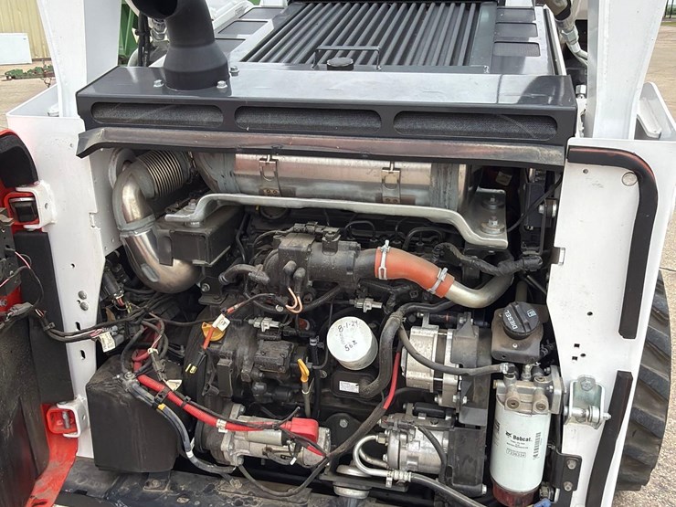 2022-bobcat-s770-image-28