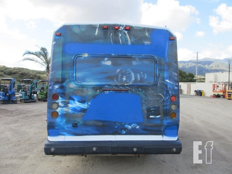 2016-ford-e450-image-14