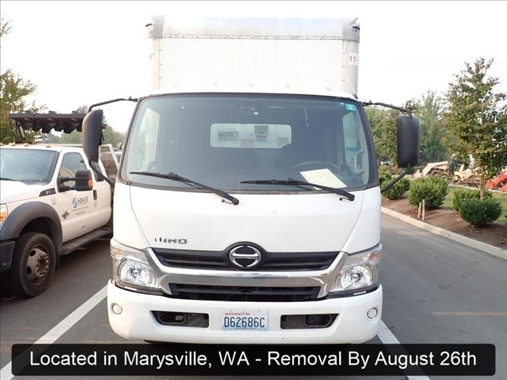 2019-hino-155-image-23