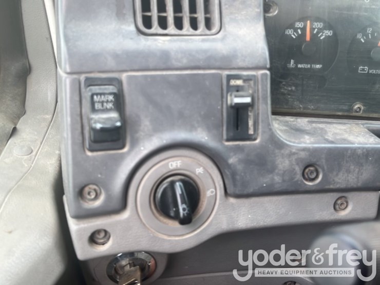 2000-sterling-lt9500-image-61