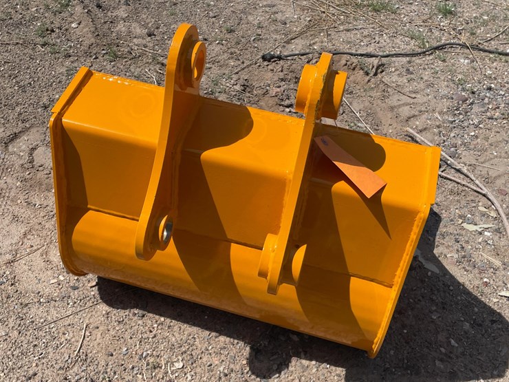 2026-caterpillar-305-image-6