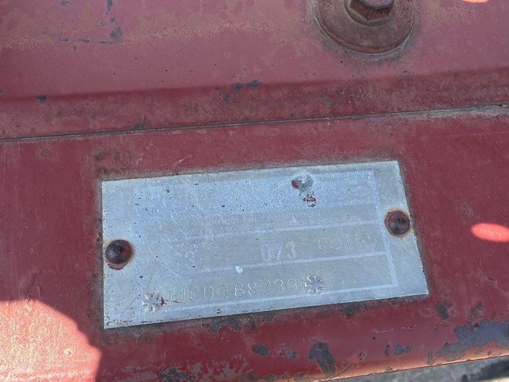 case-ih-1063-image-28