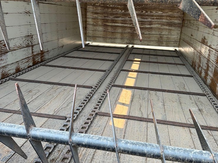 rex-14ft-front-unload-silage-wagon-image-16
