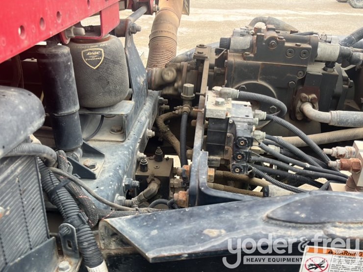 2018-freightliner-114sd-image-28