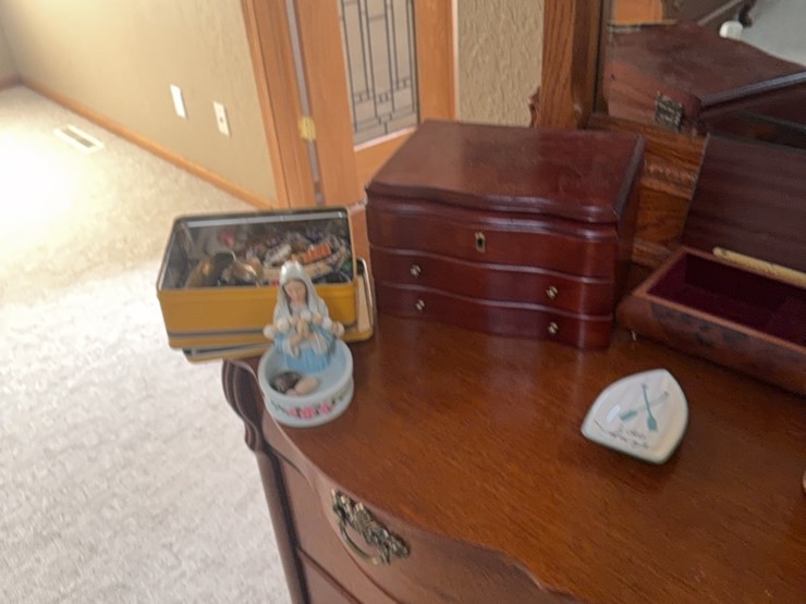 jewelry-and-jewelry-boxes-image-19