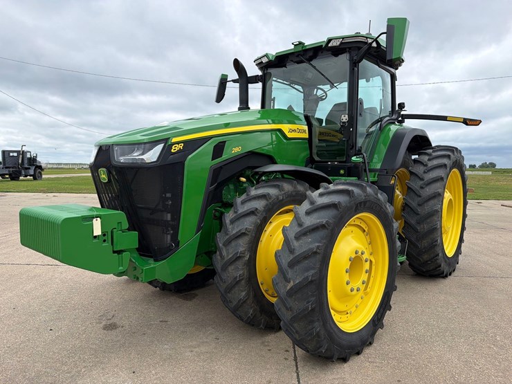 2022-john-deere-8r-280-image-3