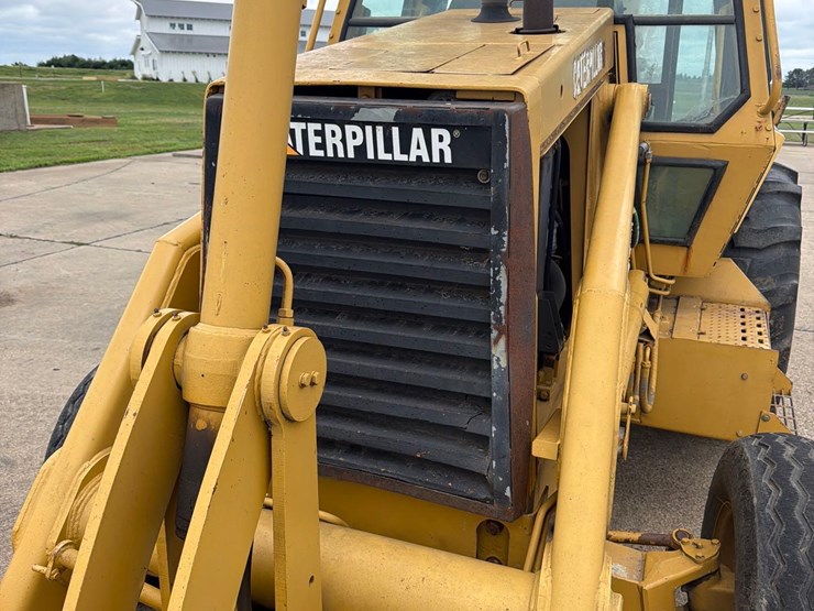 caterpillar-416-image-13