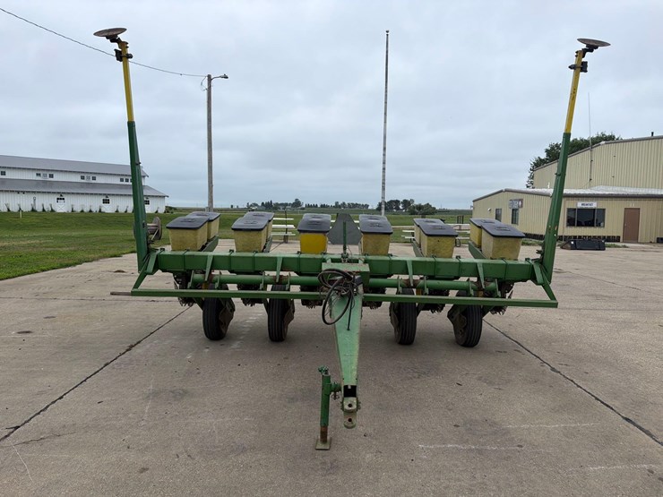 john-deere-7000-image-2