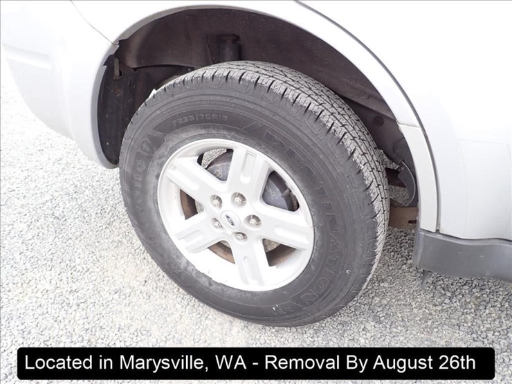 2011-ford-escape-image-13