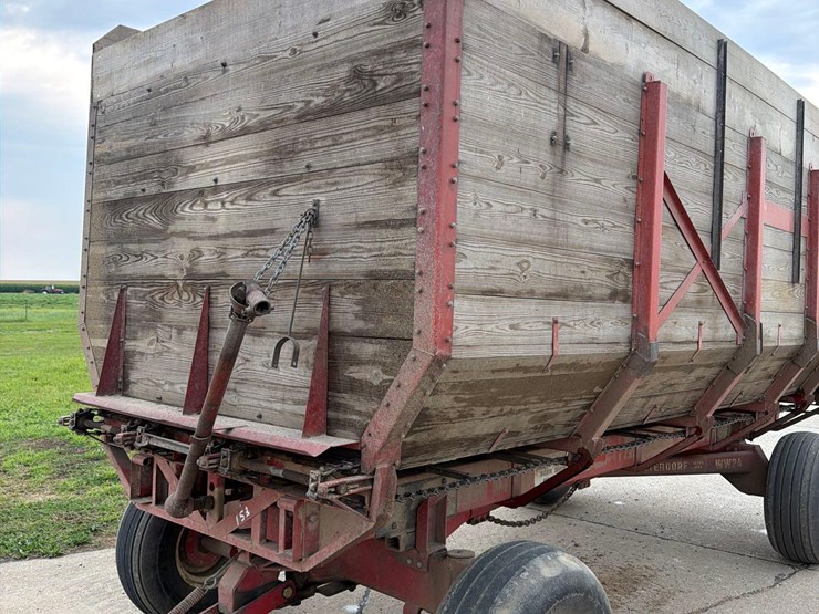 roorda-16ft-rear-unload-silage-wagon-image-5
