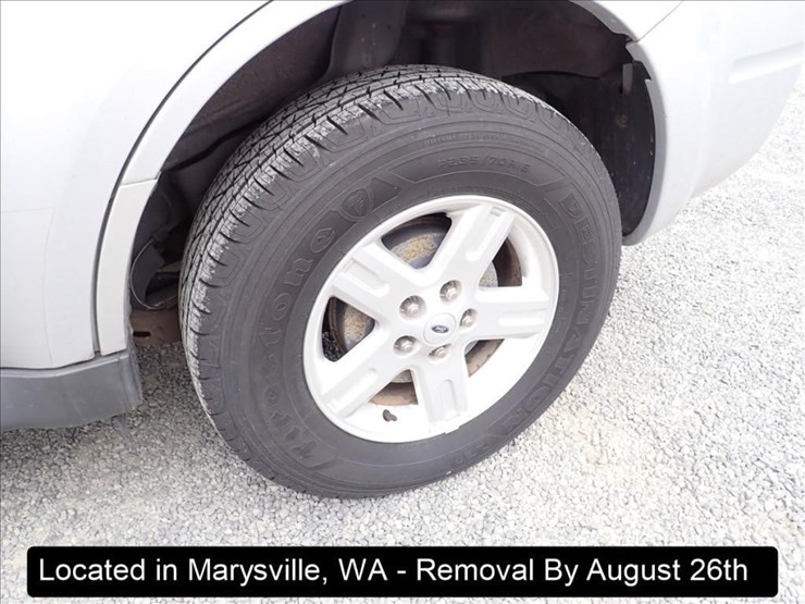 2011-ford-escape-image-16