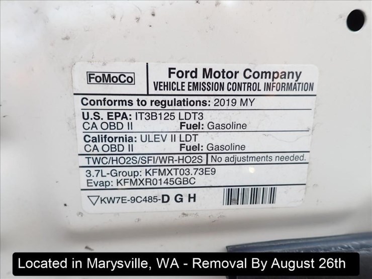 2019-ford-explorer-image-18