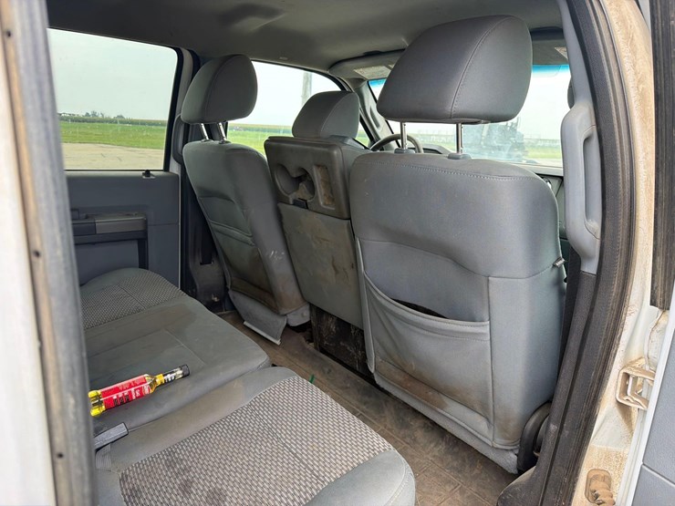 2010-ford-f350-image-27