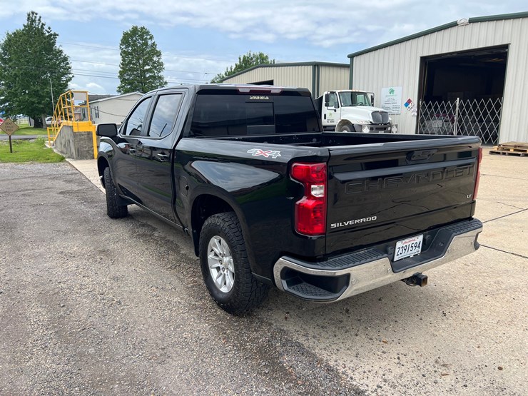 2022-chevrolet-silverado-1500-image-10