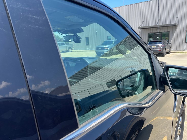 ford-f150-lariat-image-14