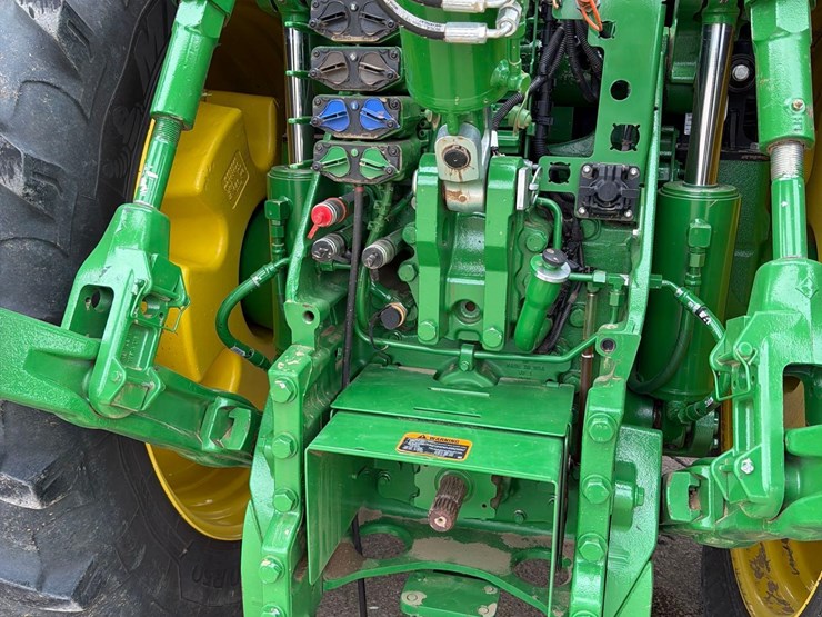 2022-john-deere-8r-280-image-14